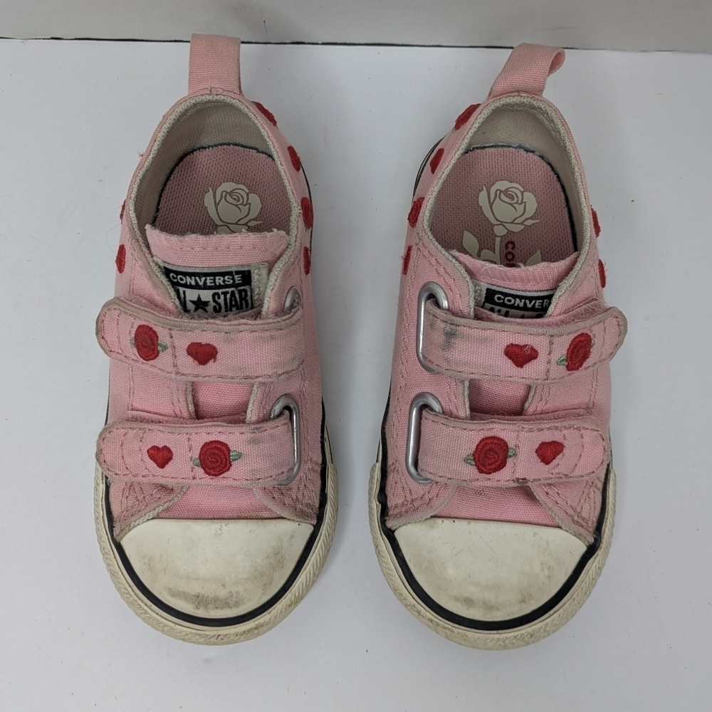 Converse Rose Heart Embroidered Sneaker 6T